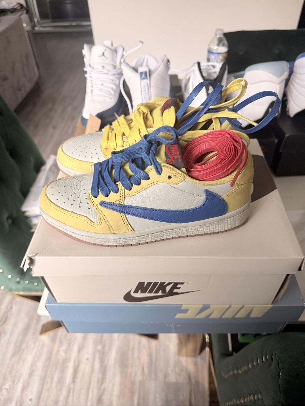Nike Air Jordan 1 Low x Travis Scott 'Canary'